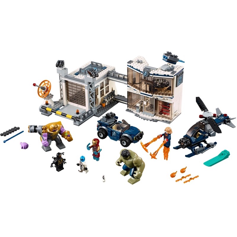 LEGO Super Heroes 76131 Avengers Compound Battle