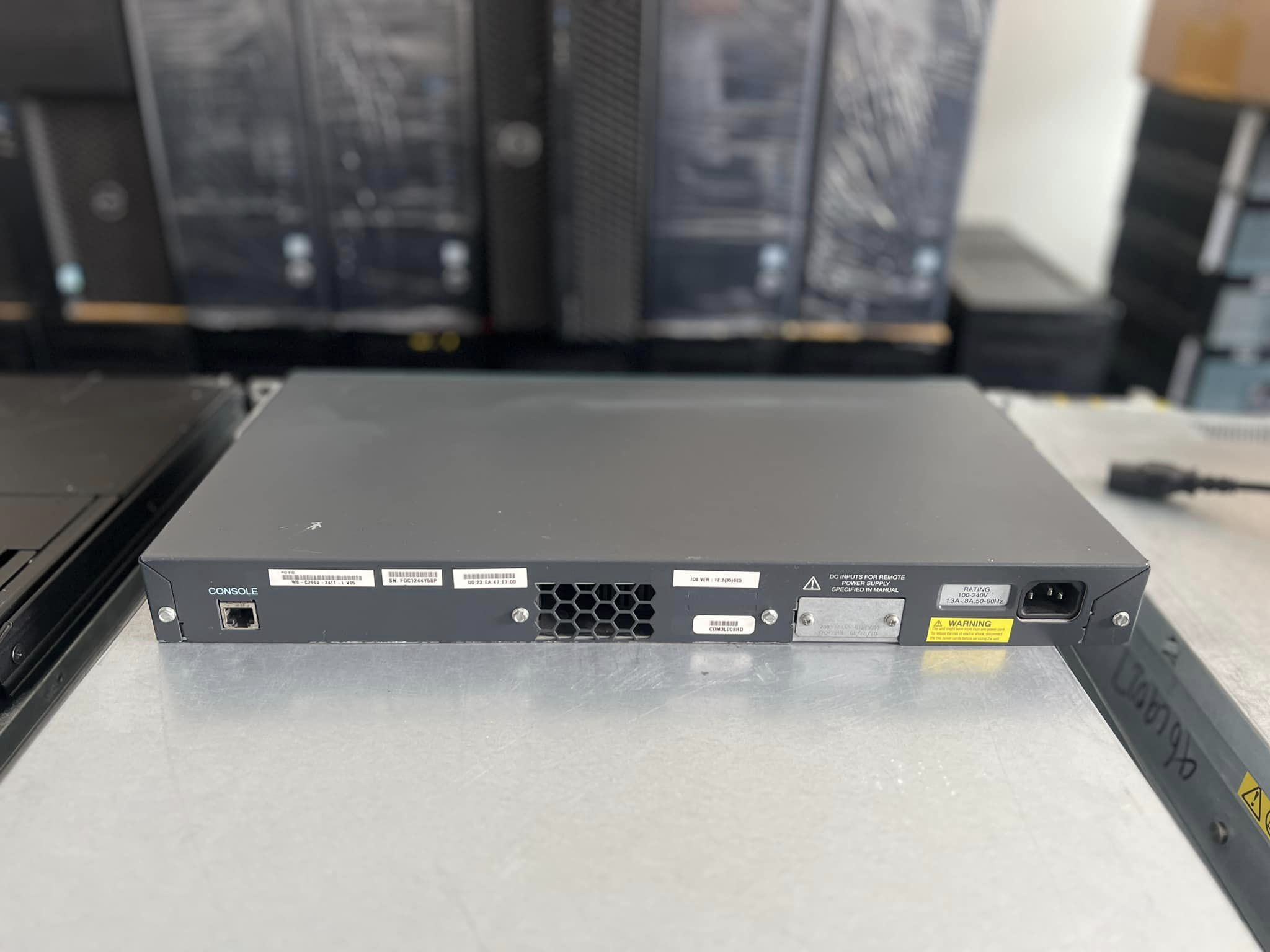 switch cisco 2960 24 port สวิทซิสโก้มือสองพร้อมใช้งาน