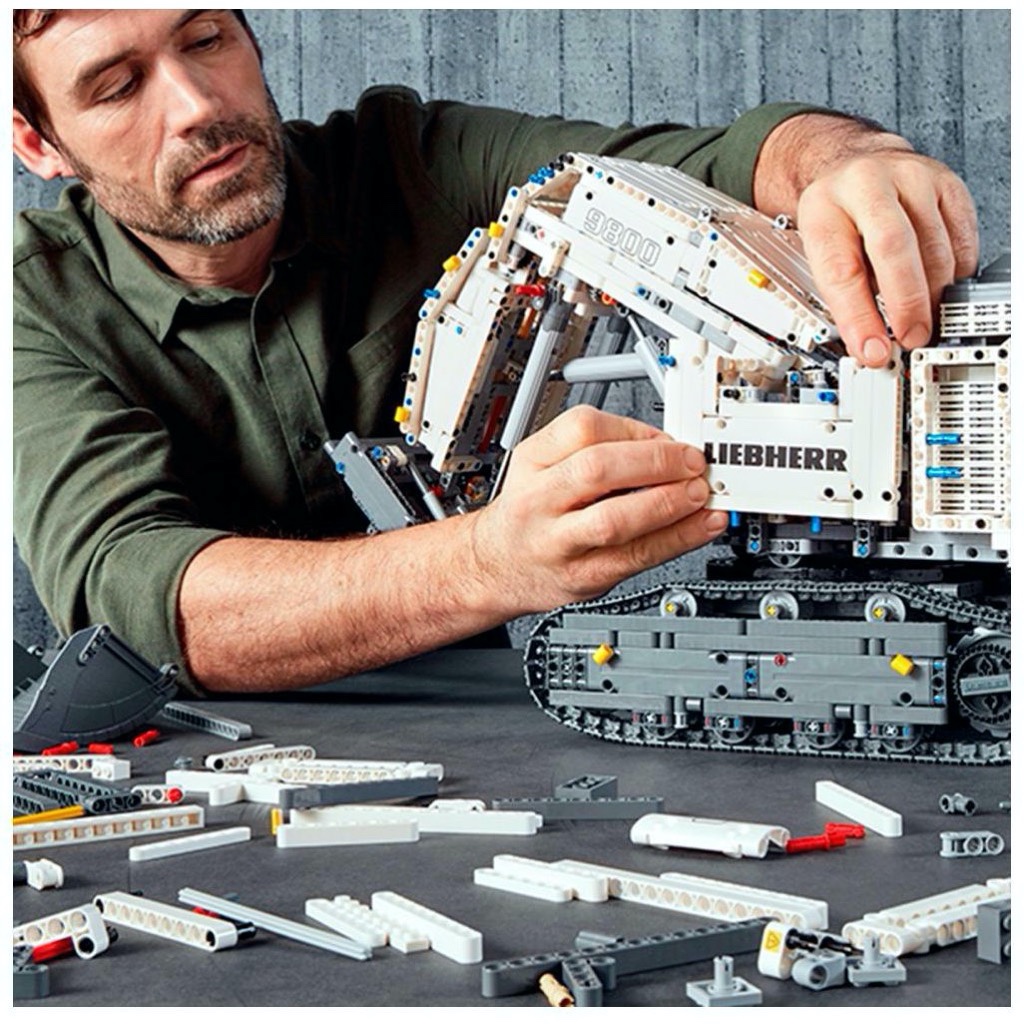 LEGO Technic 42100 Liebherr R 9800