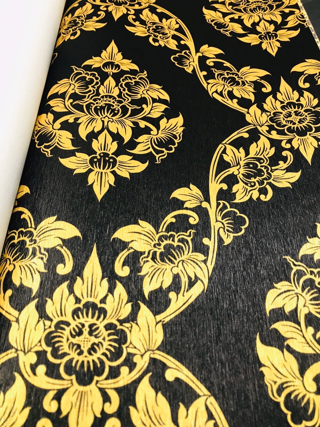 วอลเปเปอร์ลายไทย ดอกพุดตาน ดำ-ทอง 101-10