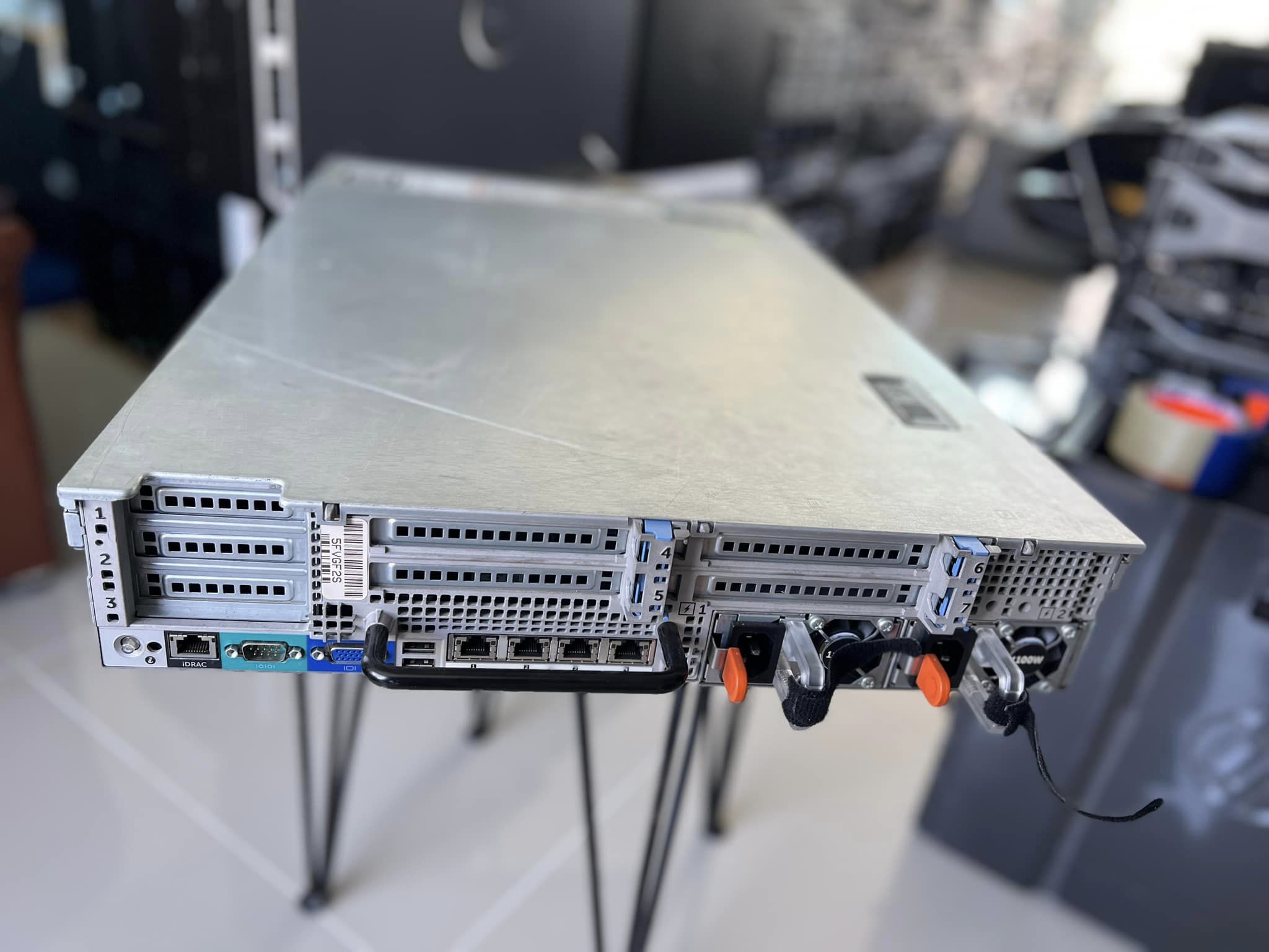 dell r720 2cpu 32gb 20cores sas 4tb hdd 3.5" เซิฟเวอร์มือสองพร้อมใช้งาน