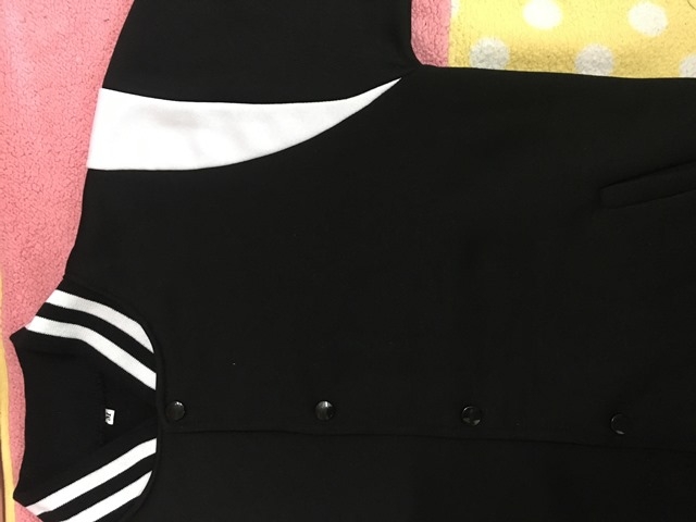 เสื้อแจ็คเก็ตเบสบอลดำ แฟชั่นแต่งไหล่สีขาว