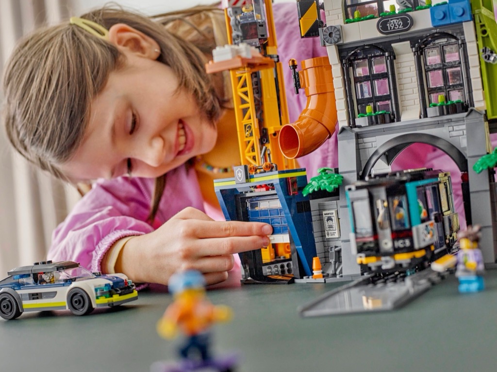 เลโก้ LEGO City 60473 The City Tower