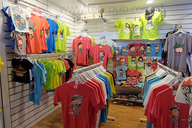 แผ่นฝนังเสียบ slatwall 1.2 ม.*1.2 ม.