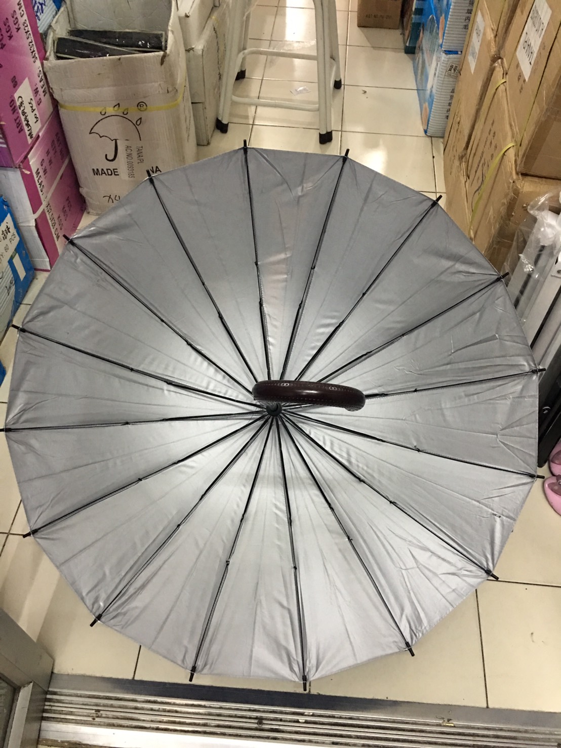 ร่มตอนเดียว22นิ้ว16ก้านมียูวี