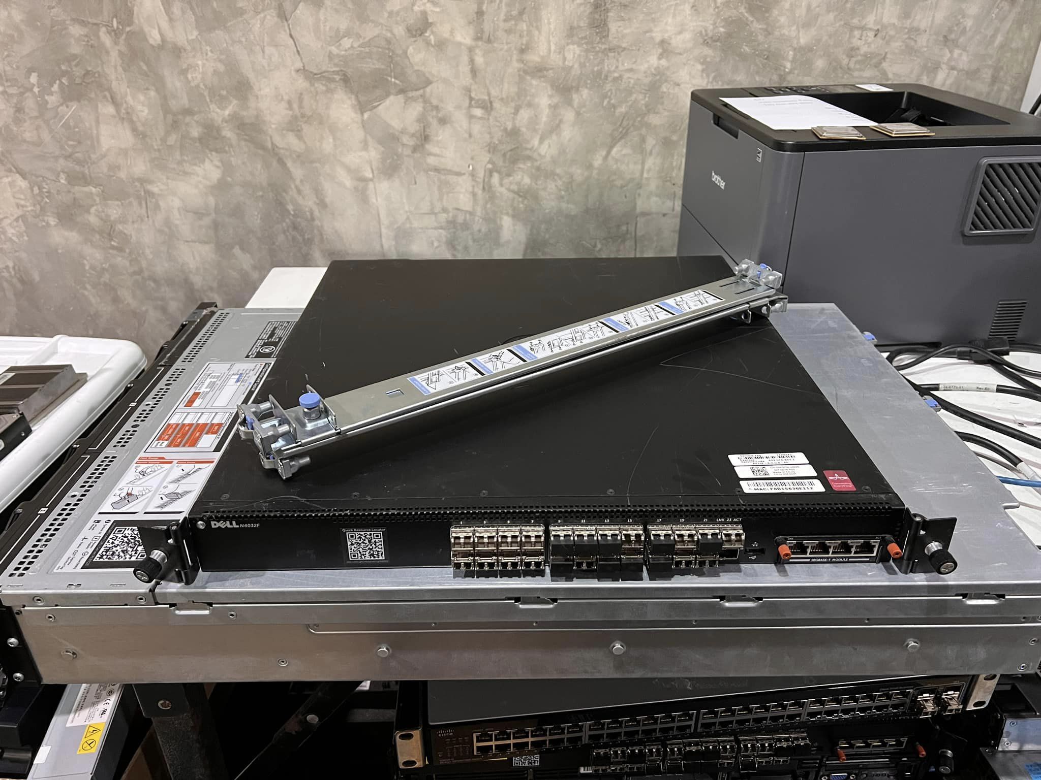 Switch dell n4032f 24port sfp 10g layer 3 สวิทมือสองพร้อมใช้งาน