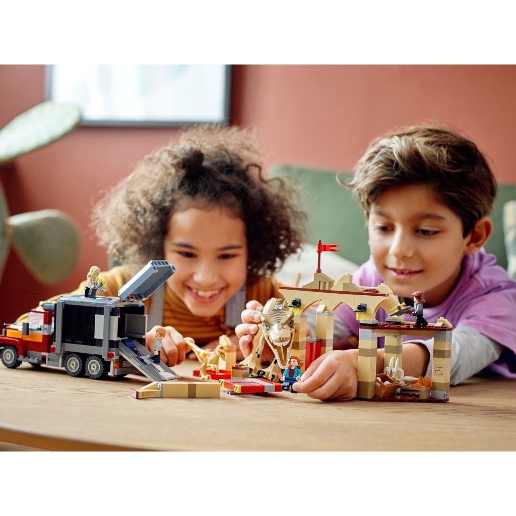 เลโก้ LEGO Jurassic World 76948 T. rex & Atrociraptor Dinosaur Breakout