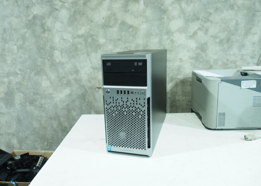HP ML310e Gen 8 V2p มือ 2 พร้อมใช้งาน