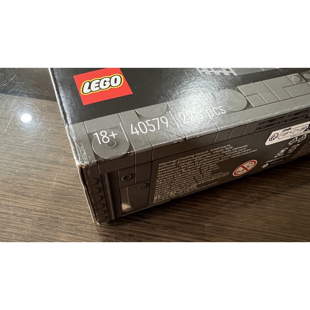 เลโก้ LEGO Exclusives 40579 Eiffel's Apartment (Damaged Box - กล่องไม่สวย)