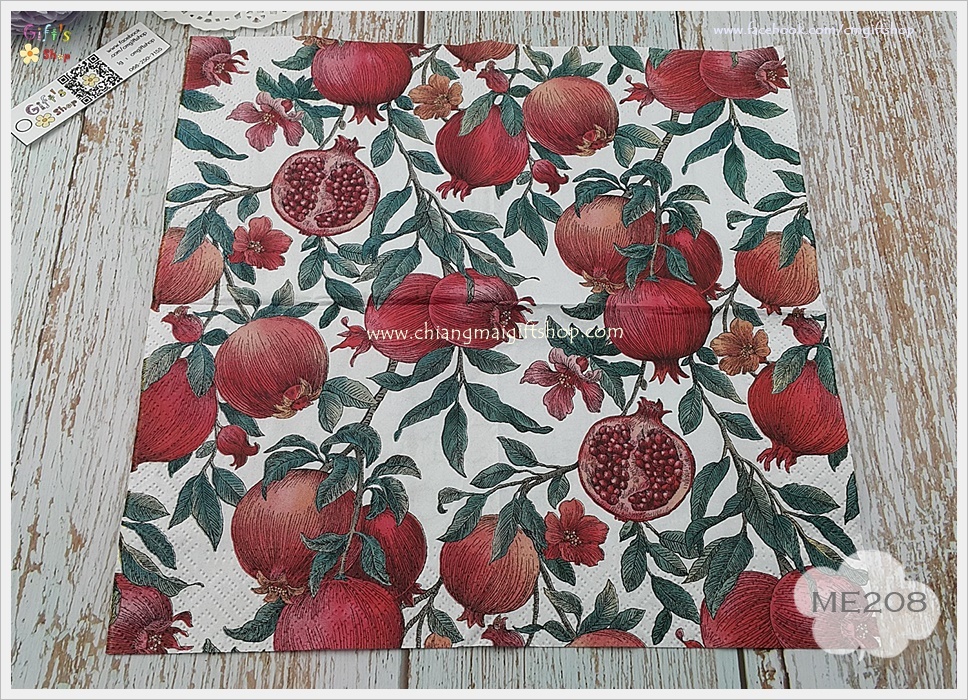 กระดาษแนปกิ้น ลายผลทับทิม ลายทับทิมสีแดง ลายผลไม้ Pomegrante พื้นหลังสีขาว