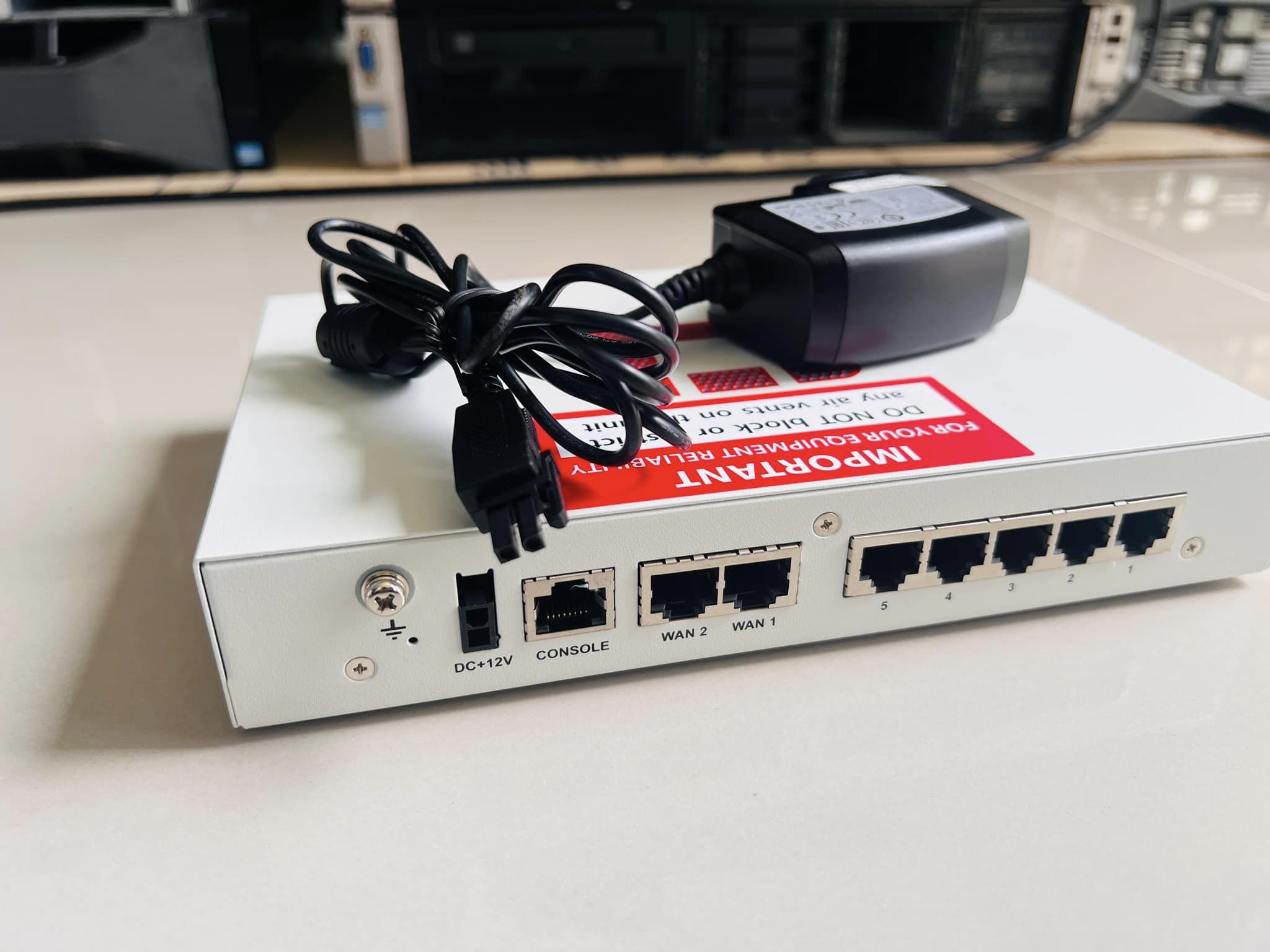 Fortinet FortiGate50E ファイアウォール 5台セット Fortinet FortiGate50E ファイアウォール 5台セット