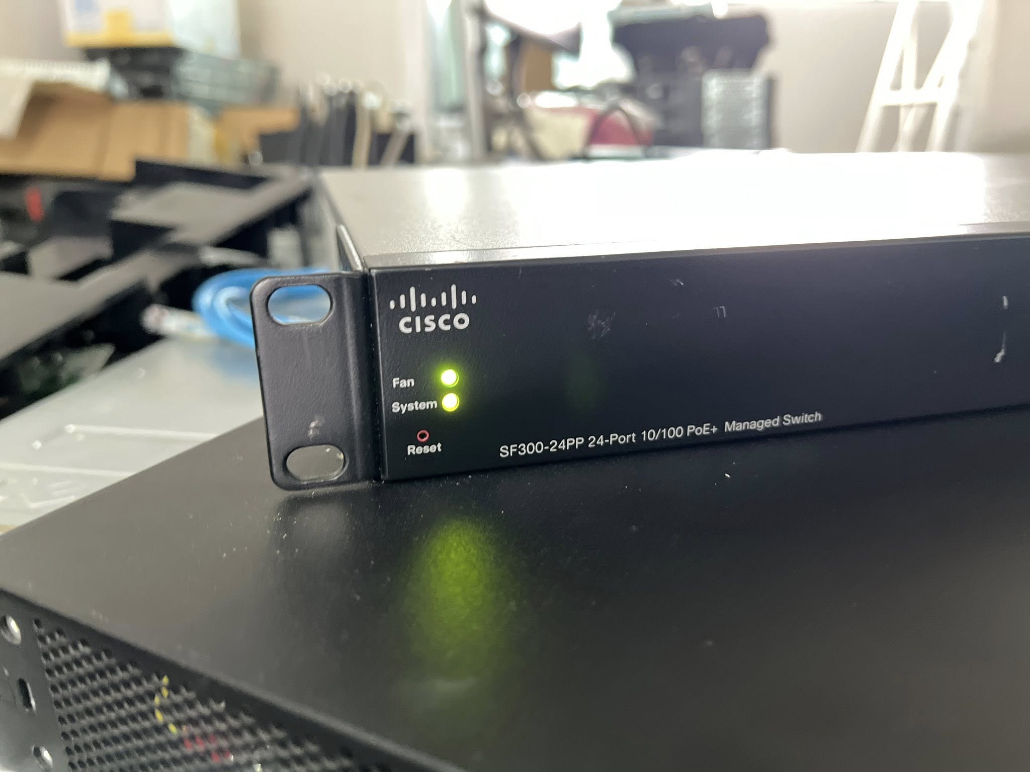 Switch Cisco SF300 24 Port PoE web gui สวิทซิสโก้มือสอง พร้อมใช้งาน