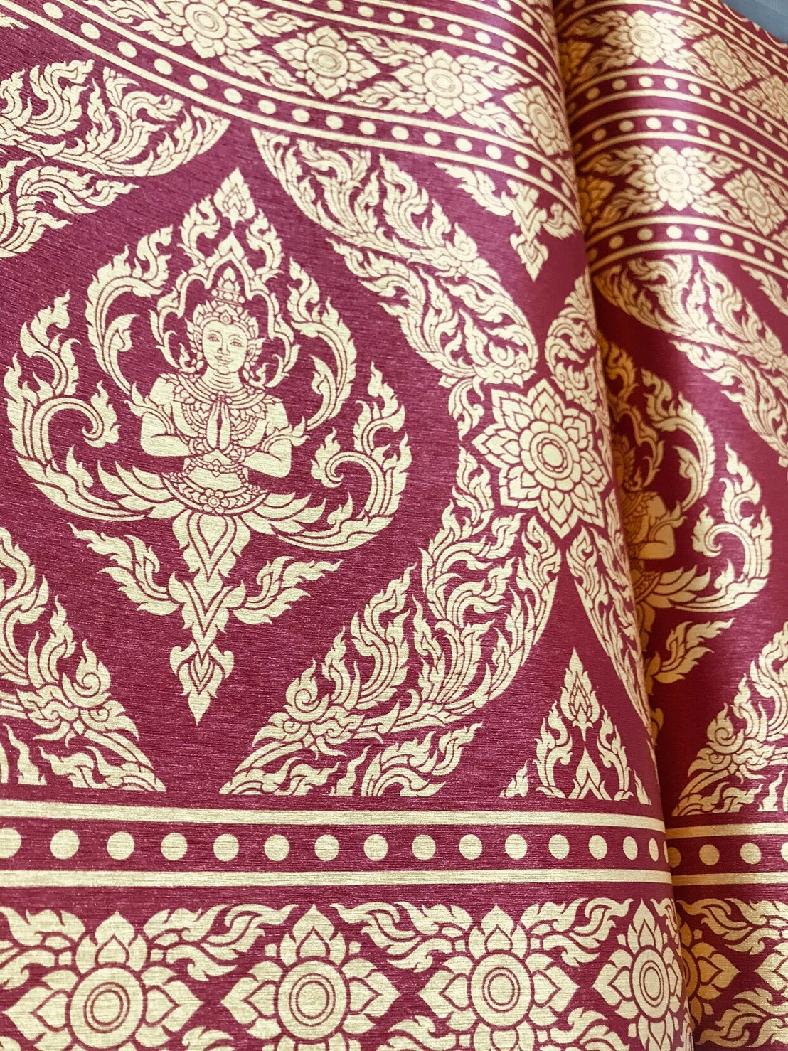 วอลเปเปอร์ลายไทย ลายเทพพนม (ขอบบนล่าง) แดง-ทอง BD122-8