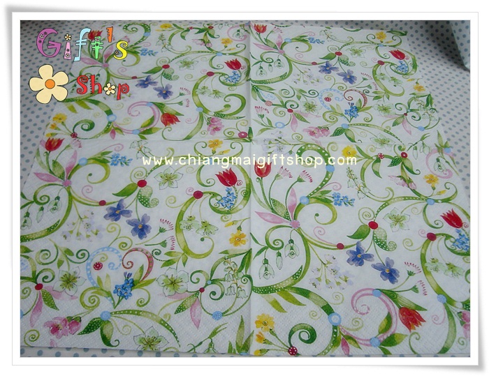 กระดาษแนปกิ้น ลายดอกไม้ ไม้เลื้อย พื้นหลังสีขาว