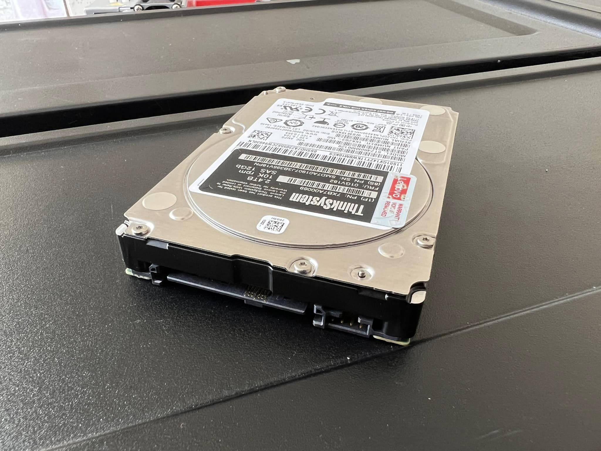 hdd sas 2.4tb 10k 12Gbps 2.5" ฮาร์ดดิสเซิร์ฟเวอร์มือสองพร้อมใช้งาน