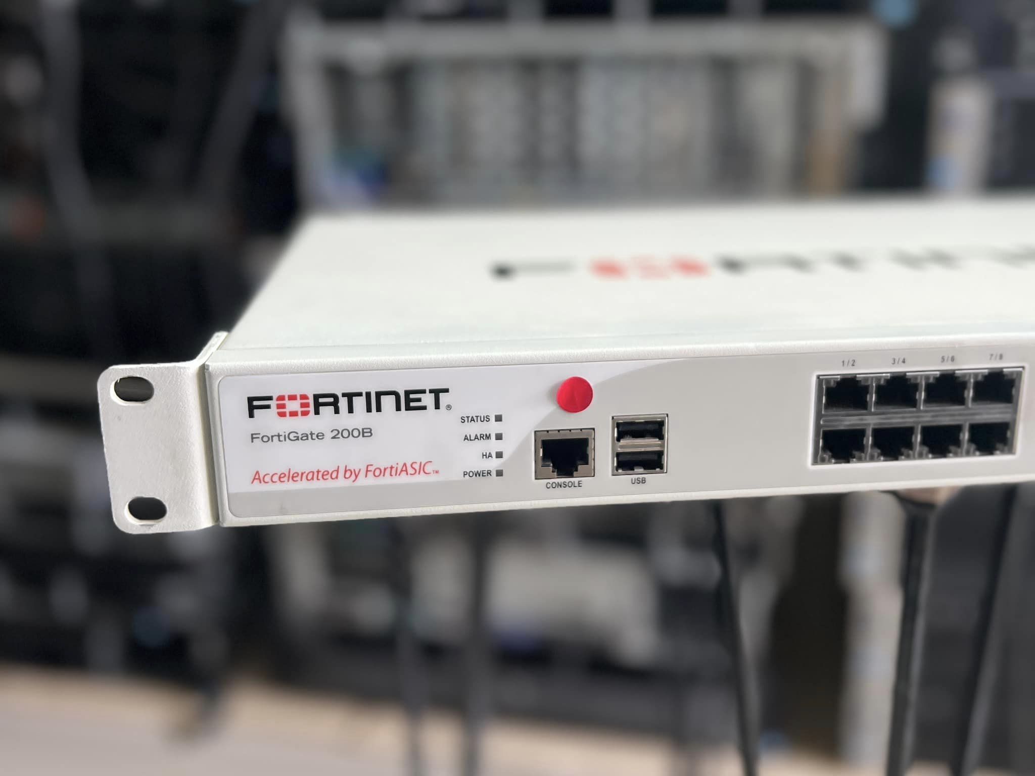 Fortinet Fortigate 200B FG-200B Firewall Security Appliance ฟอติเกตมือสองพร้อมใช้งาน