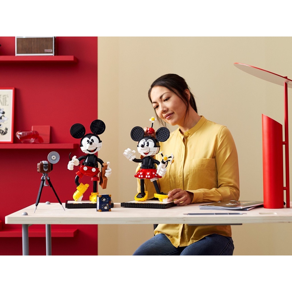 LEGO Exclusives 43179 Mickey Mouse and Minnie