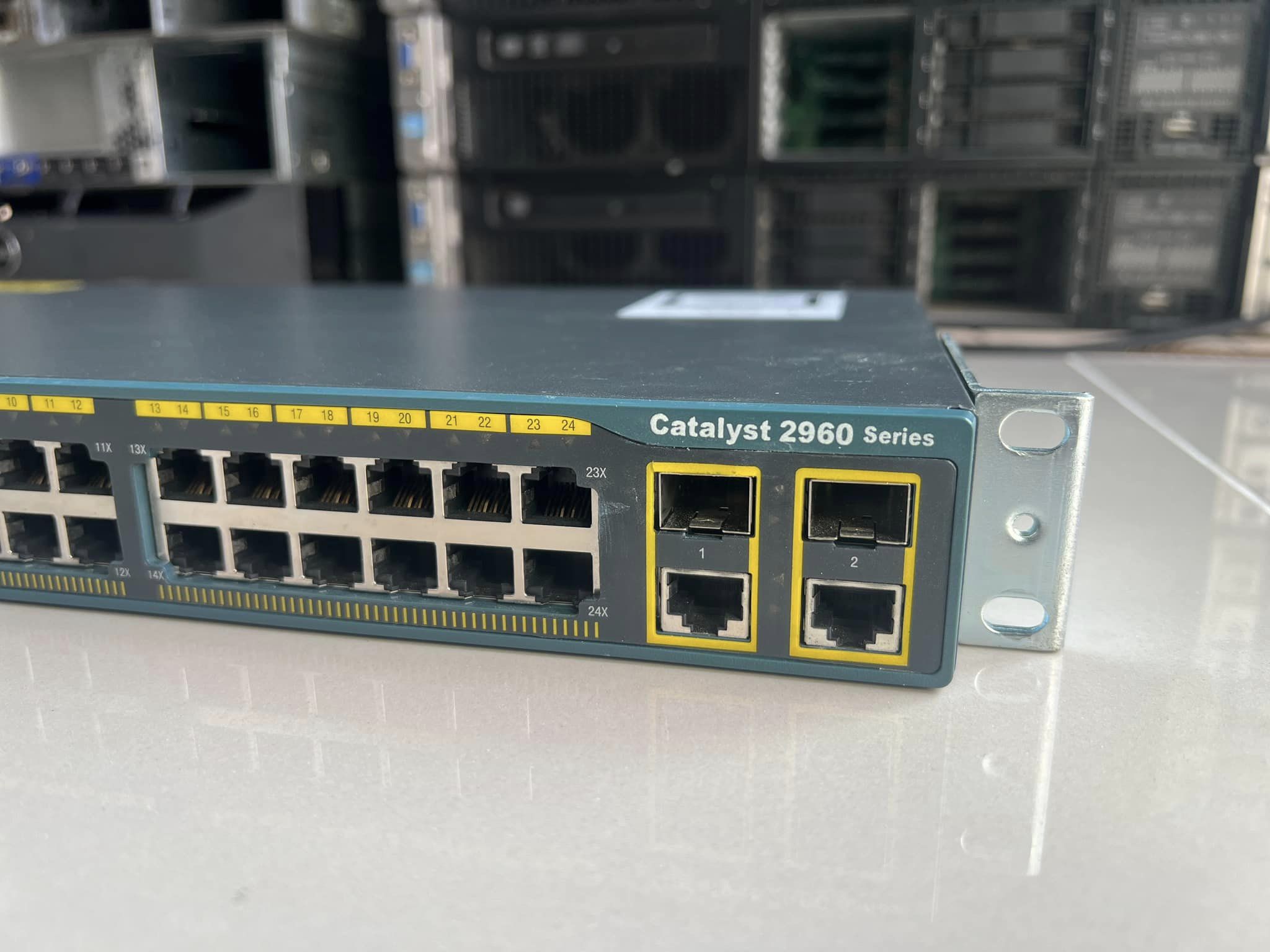 Cisco 2960 24TC L สวิทมือสองพร้อมใช้งาน