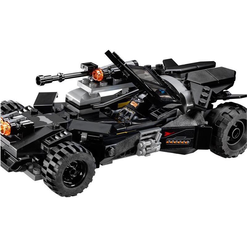 LEGO Super Heroes 76087 Flying Fox: Batmobile Airlift Attack