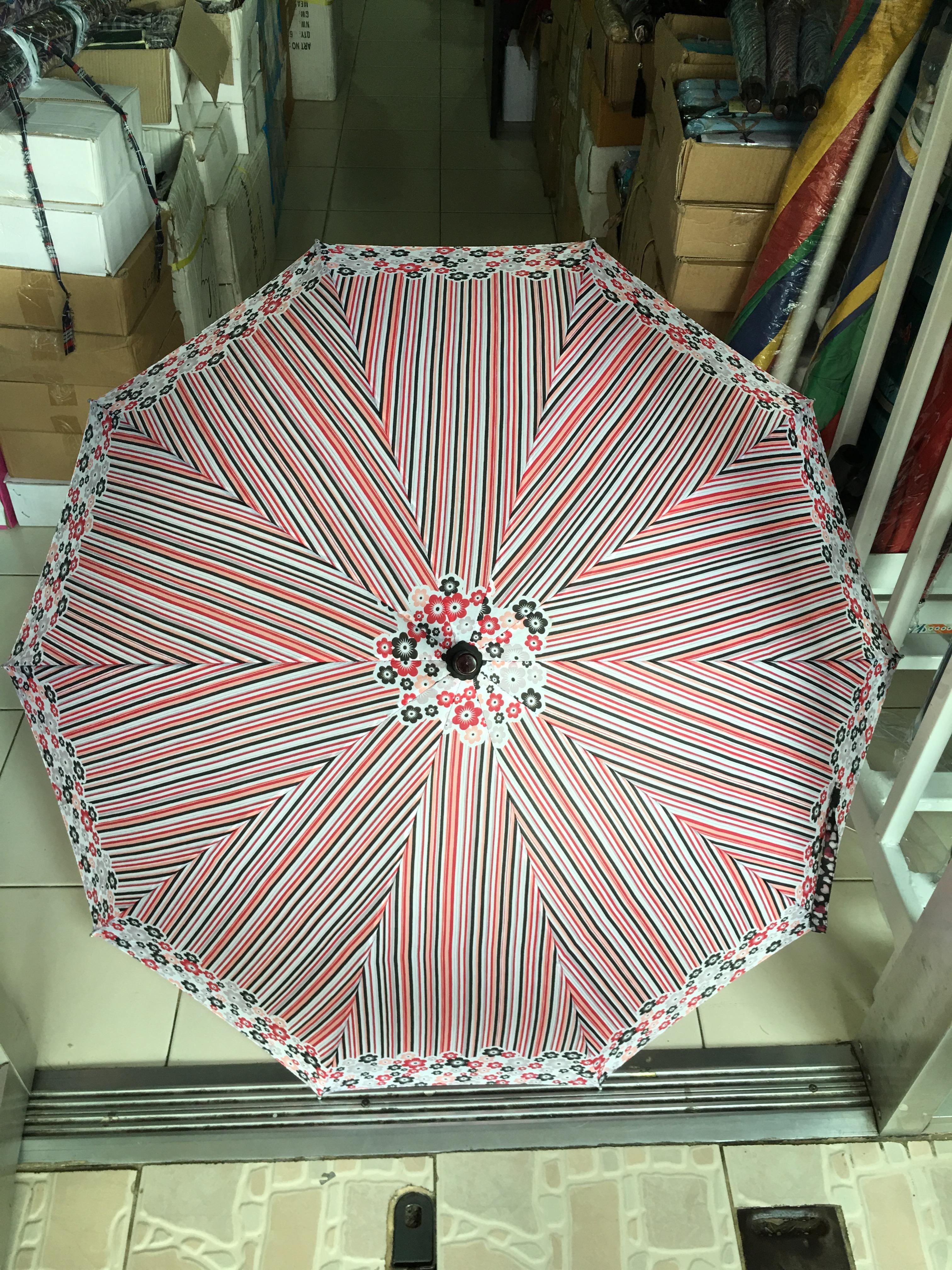 ร่มตอนเดียว22 8ก้านรหัสลายดอกไม้