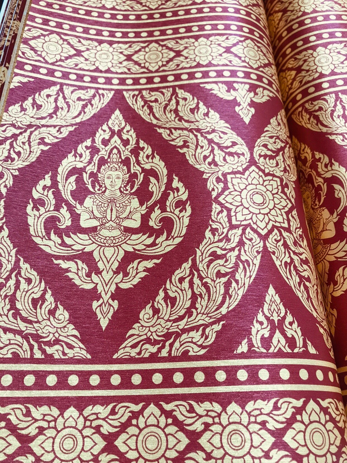 วอลเปเปอร์ลายไทย ลายเทพพนม (ขอบบนล่าง) แดง-ทอง BD122-8