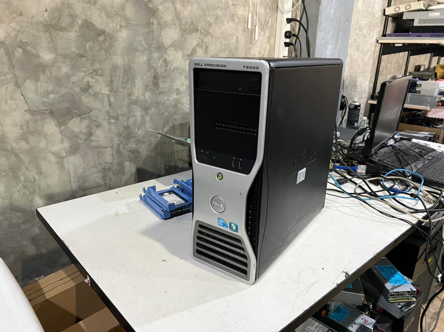 Dell T5500 Workstation มือสอง พร้อมใช้งาน
