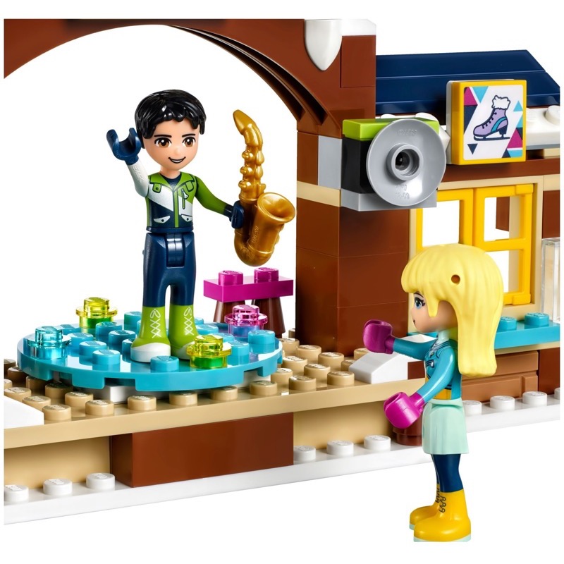 LEGO Friends 41322 Snow Resort Ice Rink