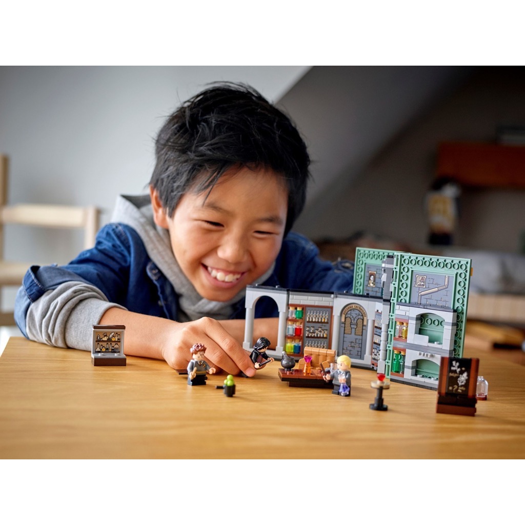 เลโก้ LEGO Harry Potter 76383 Hogwarts Moment: Potions Class