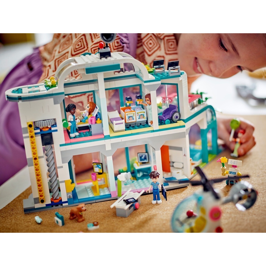 เลโก้ LEGO Friends 42621 Heartlake City Hospital