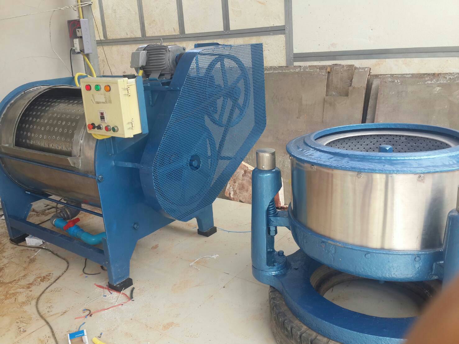 เครื่องซักผ้าอุตสาหกรรม50,70,90 kg(ผลิตตามสั่ง)