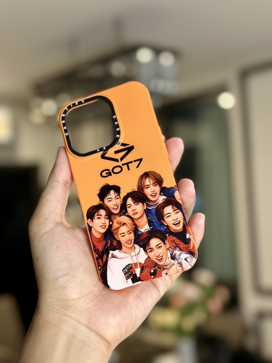 สกรีนเคสแบบสีสัน เคสสีล้วน Casetify