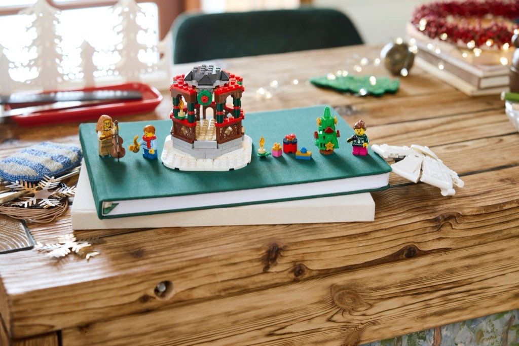เลโก้ LEGO Exclusives 40778 Winter Gazebo