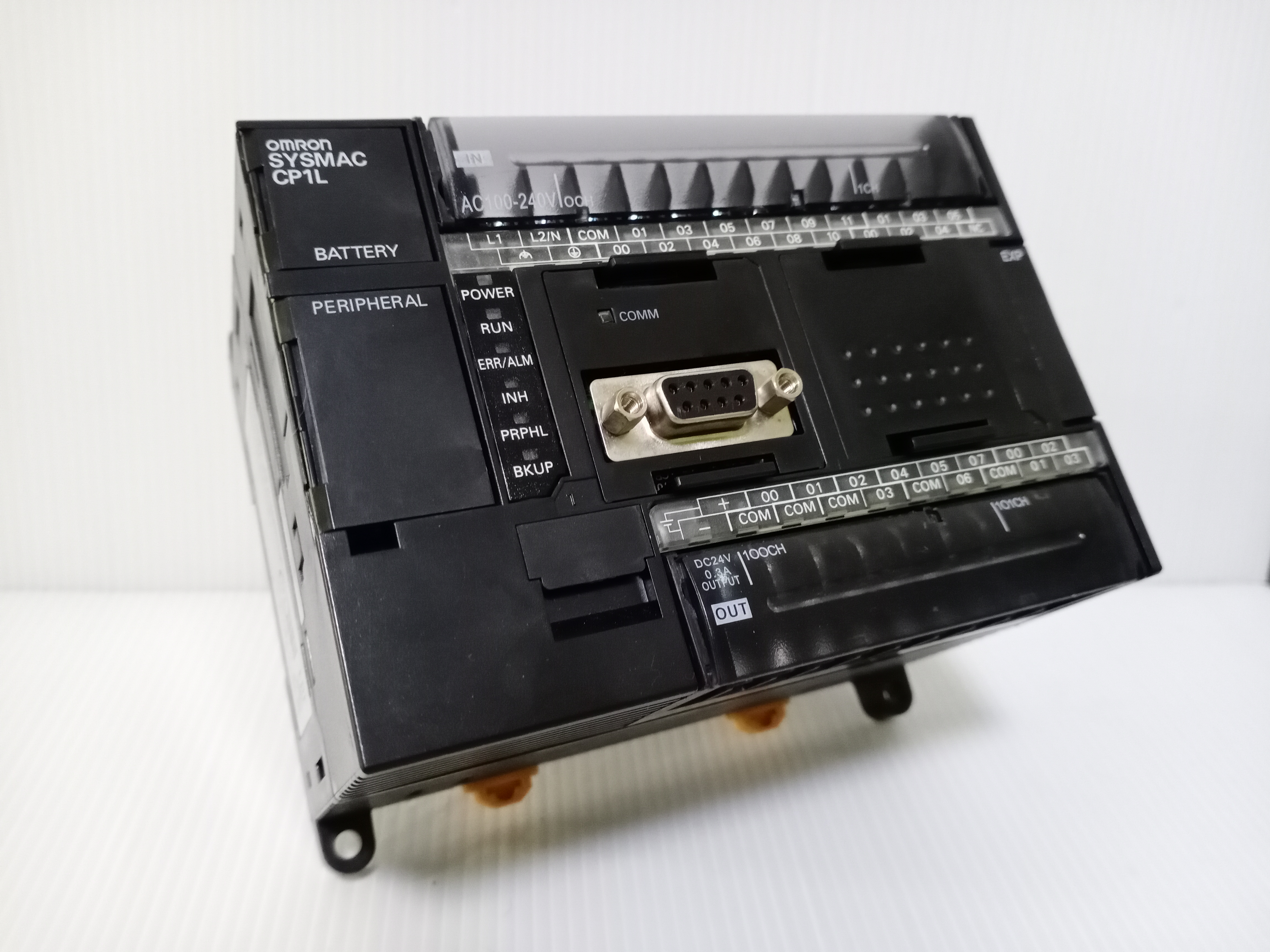 CP1L-M30DT-A + CP1W-CIF01 (สินค้าใหม่ไม่มีกล่อง)