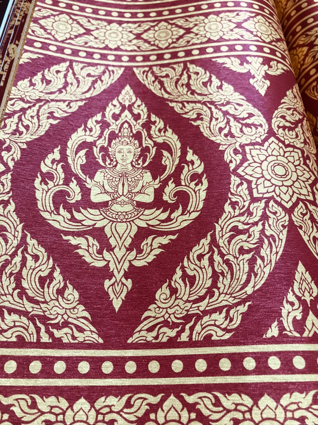 วอลเปเปอร์ลายไทย ลายเทพพนม (ขอบบนล่าง) แดง-ทอง BD122-8