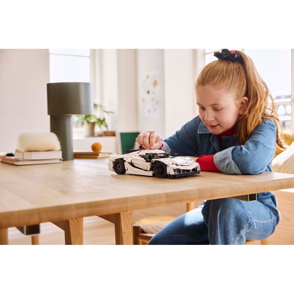 เลโก้ LEGO Technic 42184 Koenigsegg Jesko Absolut White Hypercar