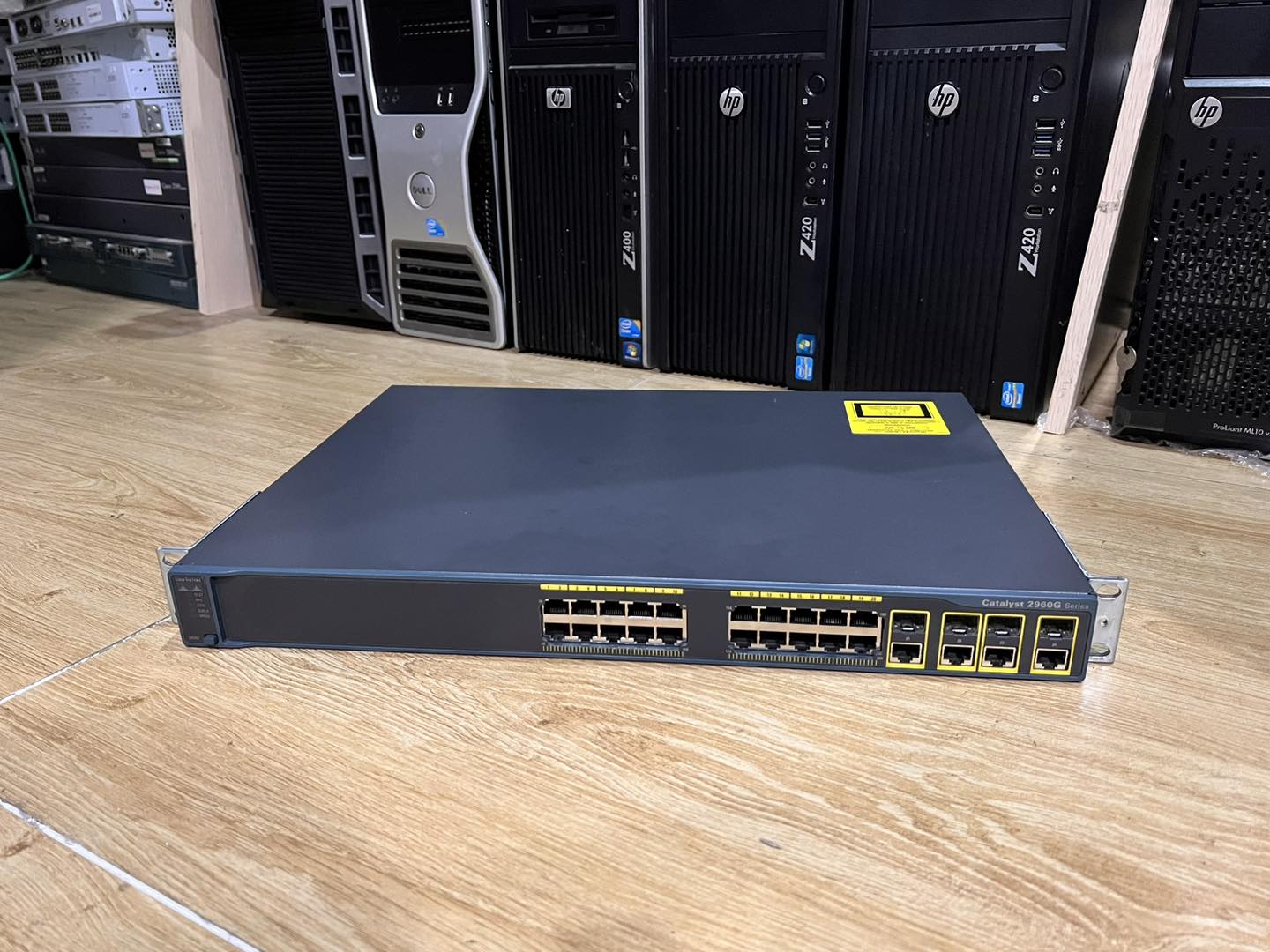 Cisco 2960G 24TC L gigabit สวิทมือสองพร้อมใช้งาน