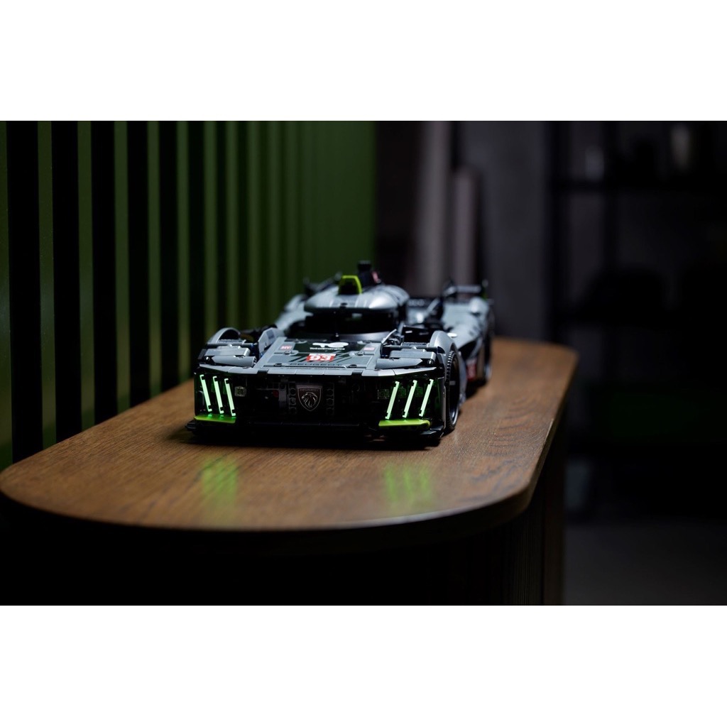 เลโก้ LEGO Exclusives Technic 42156 PEUGEOT 9X8 24H Le Mans Hybrid Hypercar