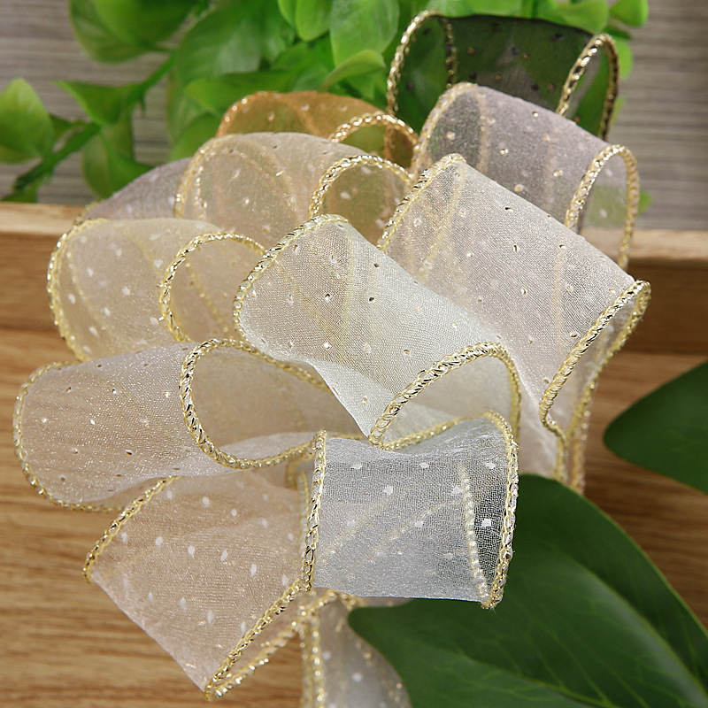 พร้อมส่ง ริบบิ้นบาง ลายจุดทอง เย็บขอบทอง กว้าง 7 ซม.