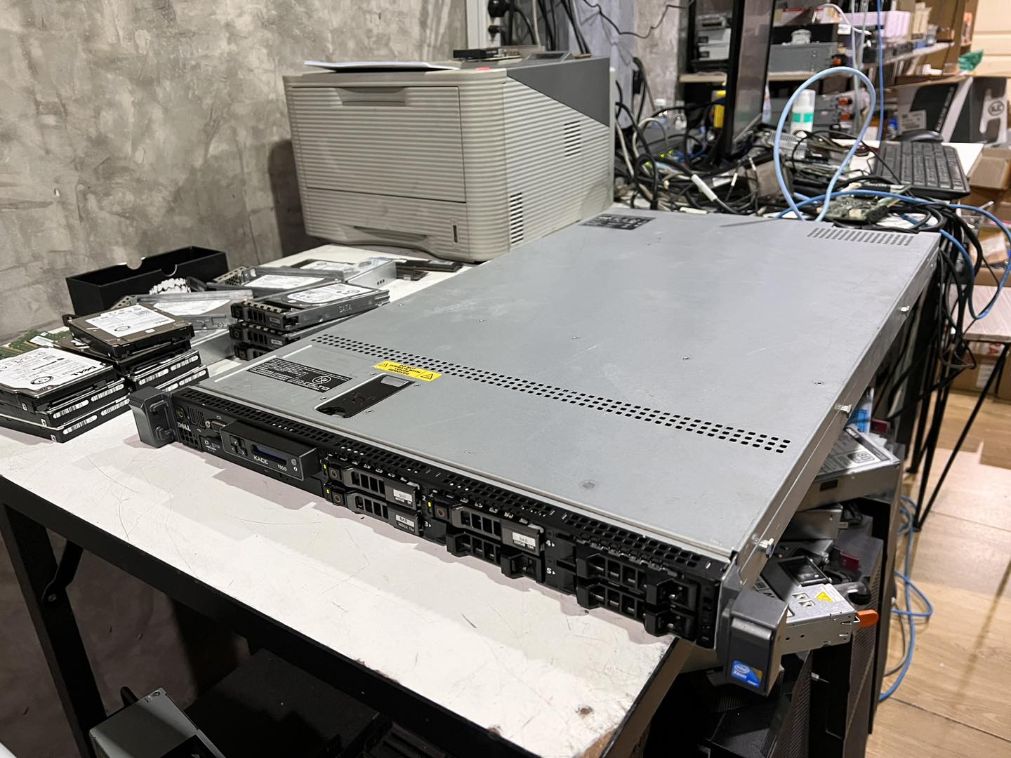 Server dell kace 1100 or r610 2cpu 32gb เซิฟเวอร์มือสองพร้อมใช้งาน