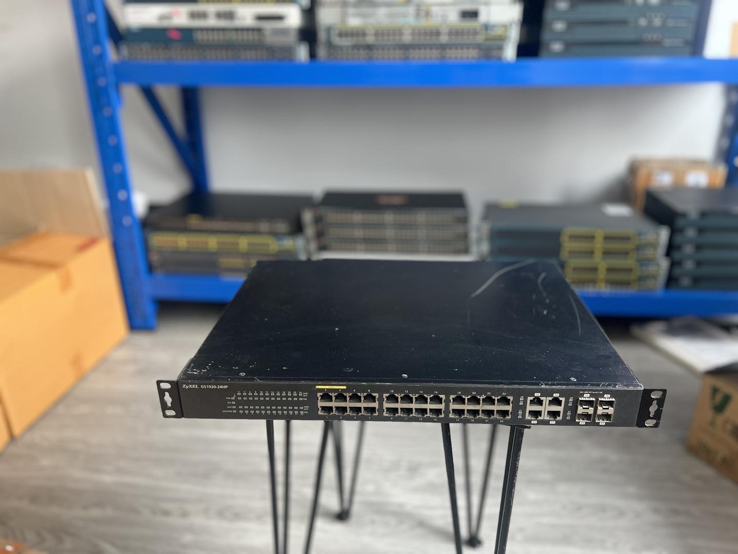 Zyxel GS1920-24HP 24-port PoE Gigabit สวิทซิสมือสองพร้อมใช้งาน
