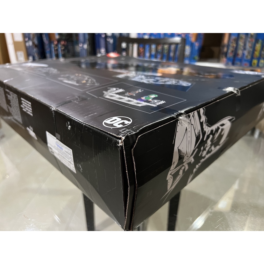 เลโก้ LEGO Super Heroes 76240 Batmobile Tumbler (Damaged Box-กล่องยับ)