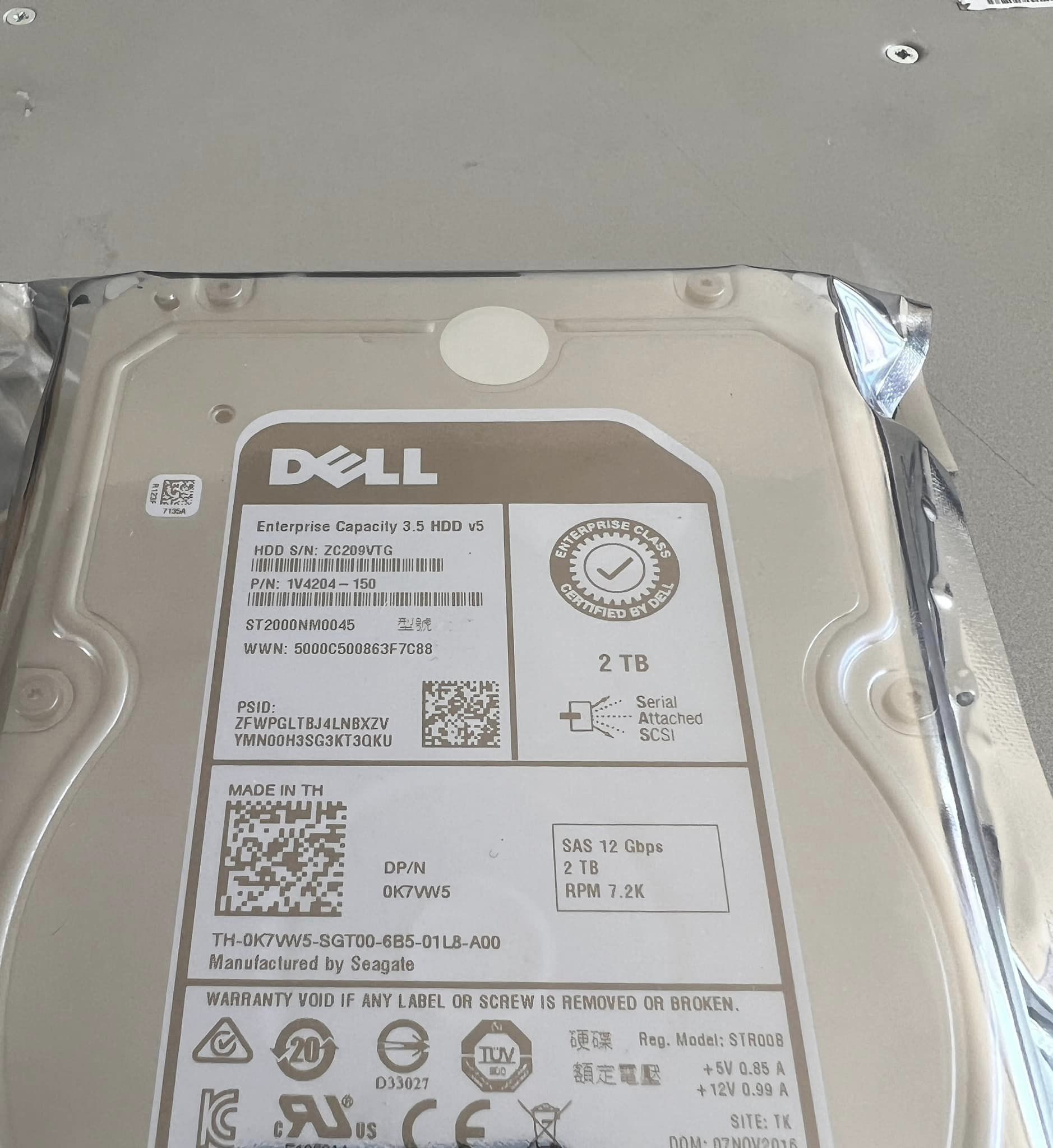 hdd sas 2tb 7.2k 12Gbps 3.5นิ้ว ฮาร์ดดิสเซิร์ฟเวอร์มือสองพร้อมใช้งาน