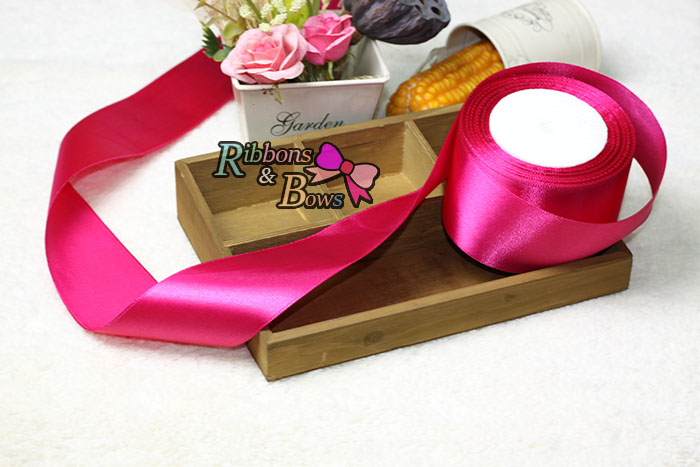 ริบบิ้นผ้าซาตินสีชมพู ม้วน 25 หลาSA013