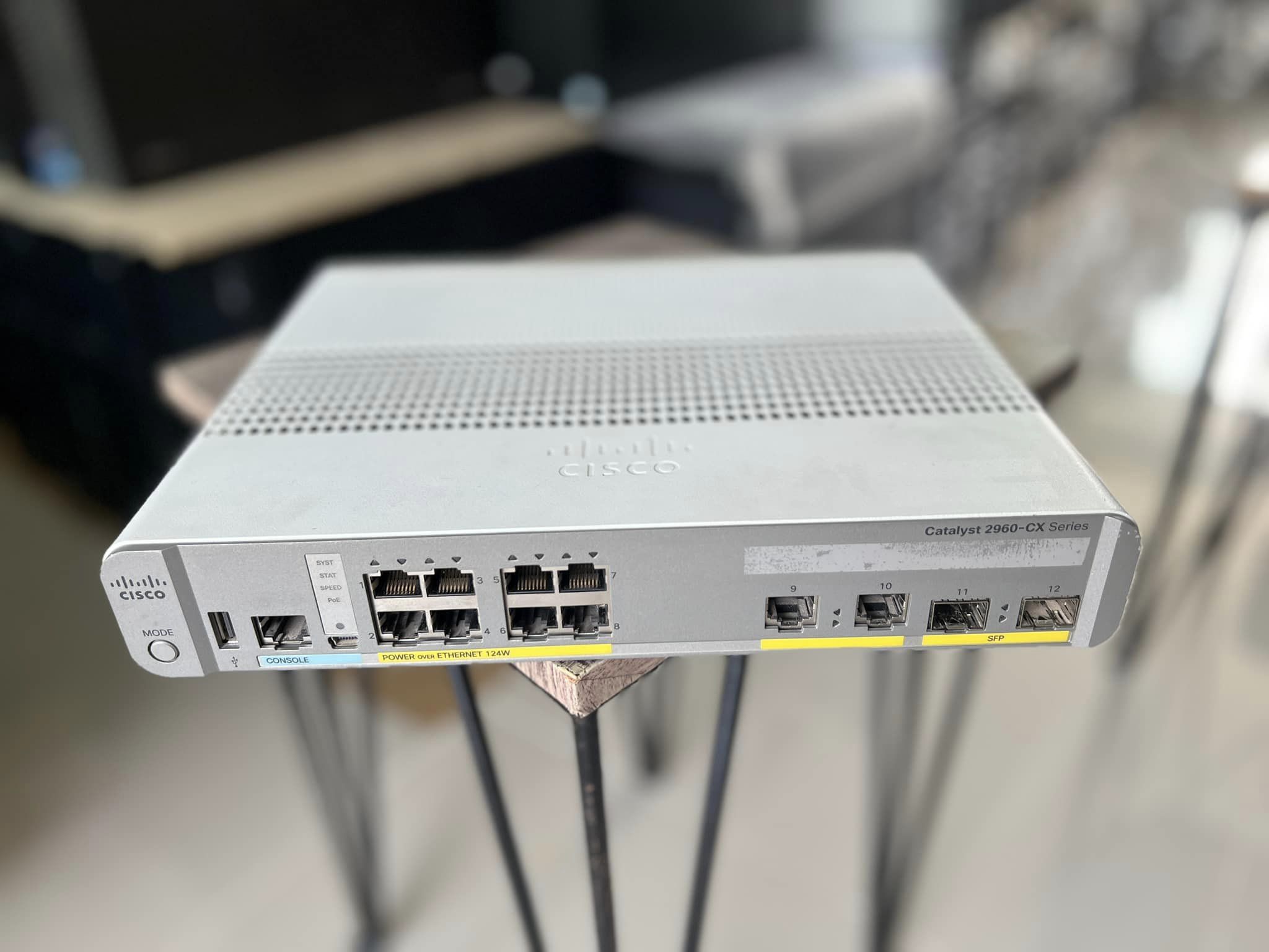 cisco 2960cx gigabit 8 port PoE WS C2960CX 8PC L สวิทซิสโก้มือสองพร้อมใช้งาน