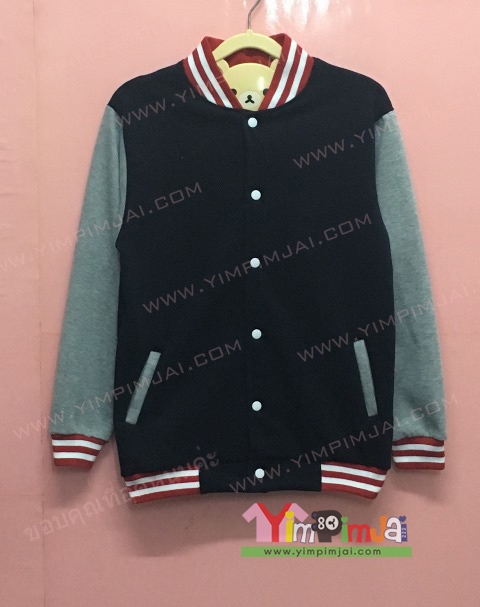 เสื้อแจ็คเก็ตกรมท่า แขนเทา แต่งปักจั๊มแดงริ้วขาว