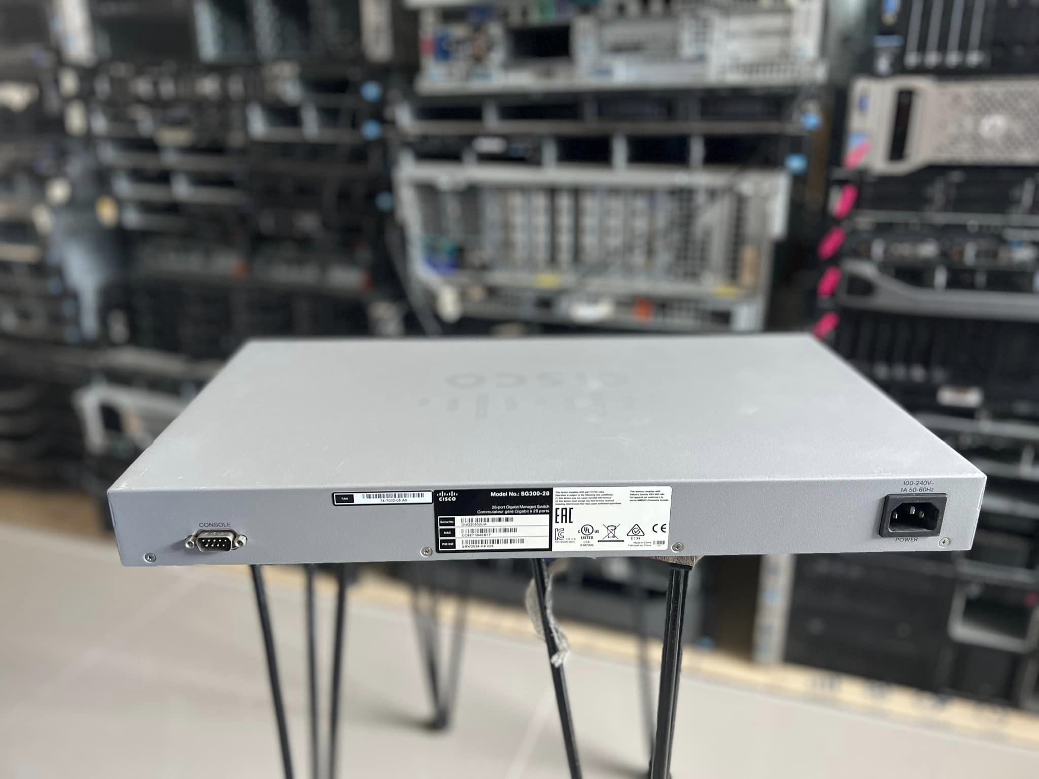 Cisco SG300-28 switch Gigabit 24 port สวิทซิสโก้มือสองพร้อมใช้งาน