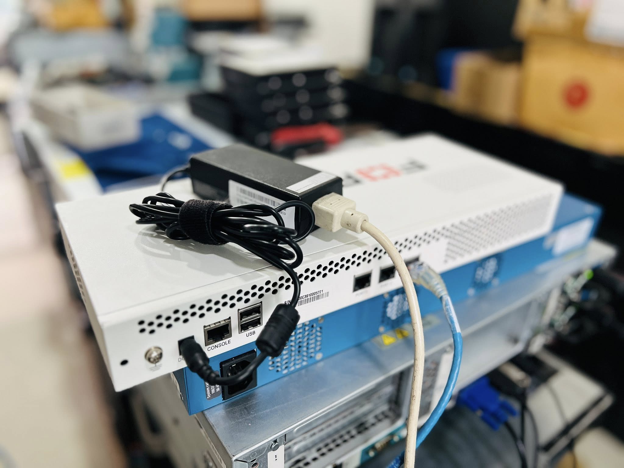 Fortinet FortiAnalyzer 100C ฟอติเนทมือสองพร้อมใช้งาน