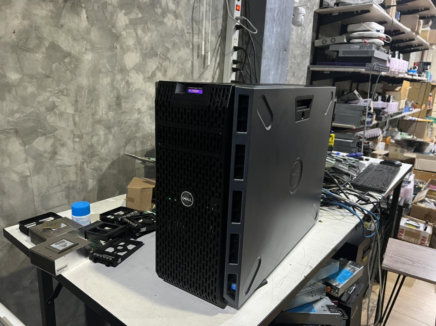 Server Dell T430 32gb ddr4 2cpu Server tower มือ 2 พร้อมใช้งาน