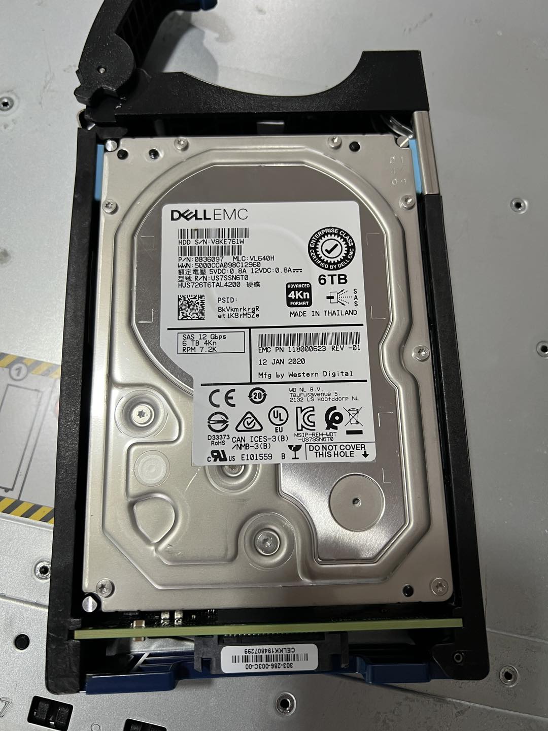 DELL EMC Unity D3123F 15-Bay 15 bay 3.5" 78TB อีเอ็มซีมือสองพร้อมใช้งาน