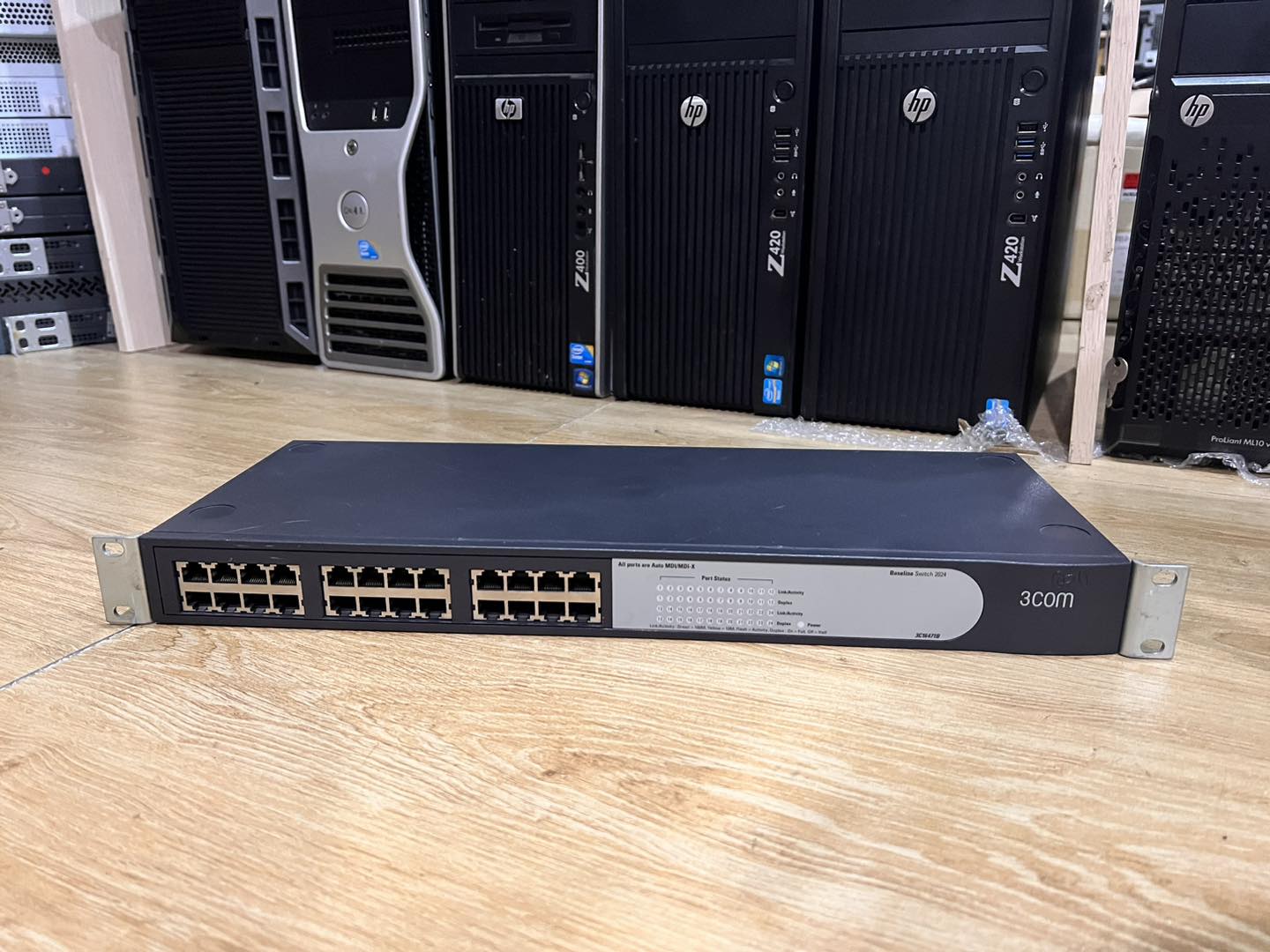 Switch 3Com 2024 3C16471B 24 Ports มือสองพร้อมใช้งาน